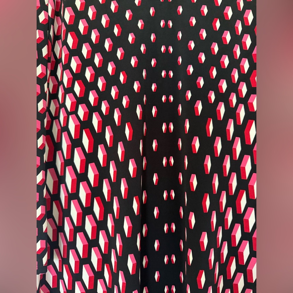 White House Black Market Pink & Black Dress - Size Medium, Perfect Condition - Picture 9 of 9
